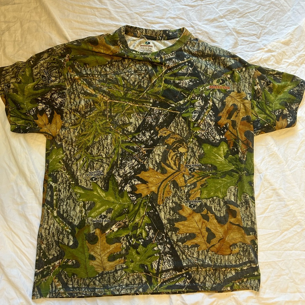 Mossy oak men’s camo shirt y2k